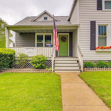 Lavish House With Patio - 2 Blocks To Green Lake! ภายนอก รูปภาพ