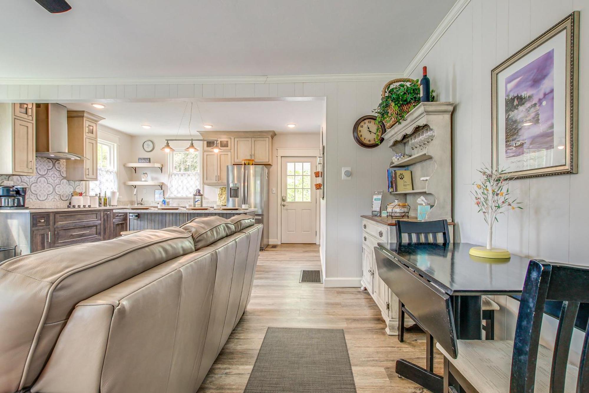 Lavish House With Patio - 2 Blocks To Green Lake! ภายนอก รูปภาพ